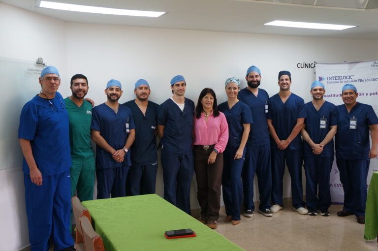 Especialistas de Brasil y Perú fortalecen sus conocimientos en intervencionismo vascular periférico durante jornadas teórico-prácticas en la Clínica Cardio VID, en un espacio que promueve el aprendizaje, la innovación y el intercambio de conocimiento.